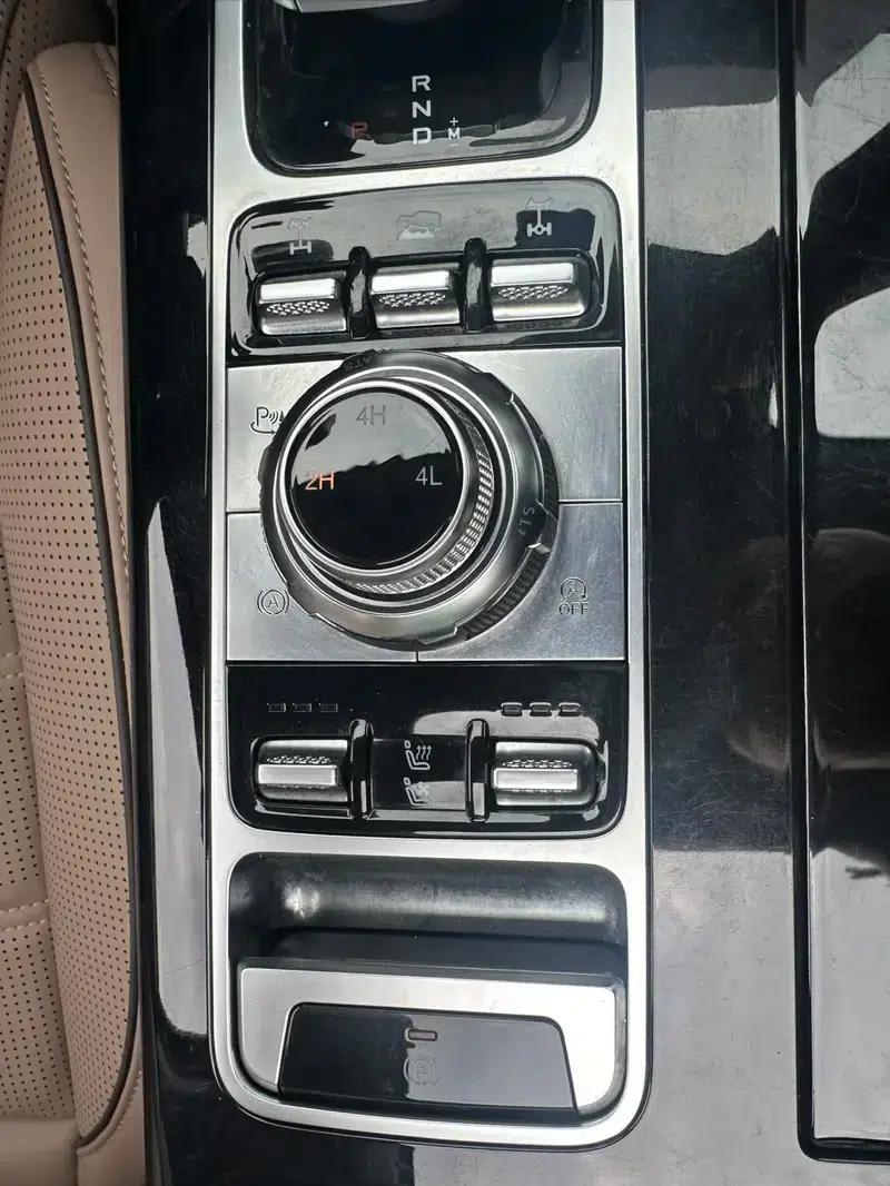 Beijing BJ60 2022 2.0T Automatic 11-seater — миниатюра 8