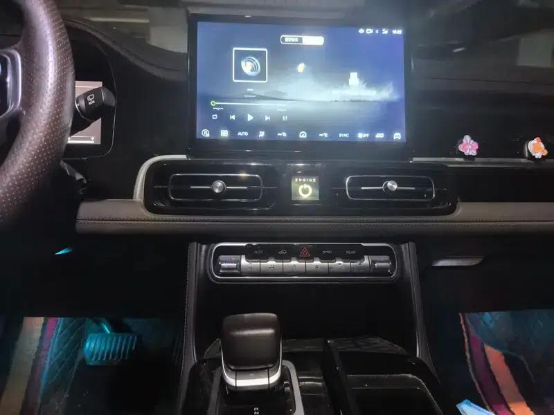Beijing BJ60 2022 2.0T Automatic 11-seater — миниатюра 8