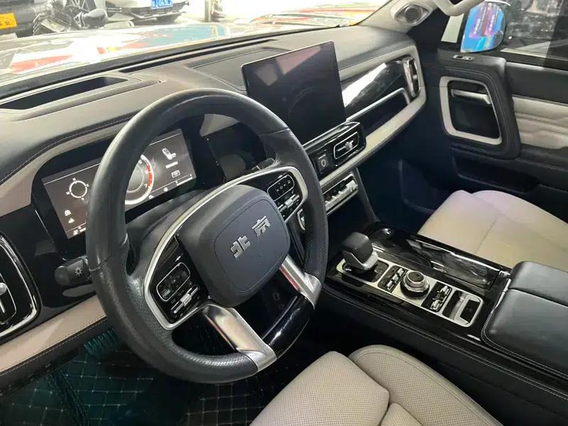 Beijing BJ60 2022 2.0T Automatic 11-seater — миниатюра 16