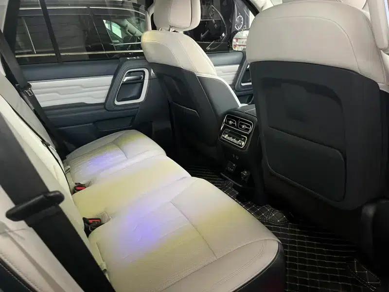 Beijing BJ60 2022 2.0T Automatic 11-seater — миниатюра 6