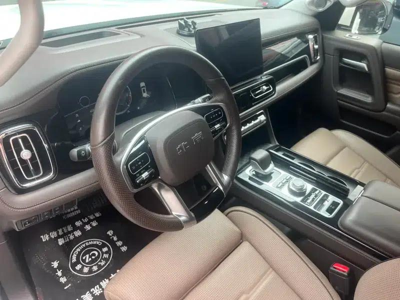 Beijing BJ60 2022 2.0T Automatic 11-seater — миниатюра 17