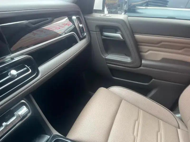 Beijing BJ60 2022 2.0T Automatic 11-seater — миниатюра 25