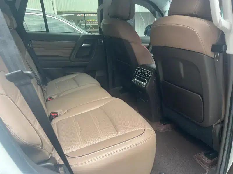 Beijing BJ60 2022 2.0T Automatic 11-seater — миниатюра 28