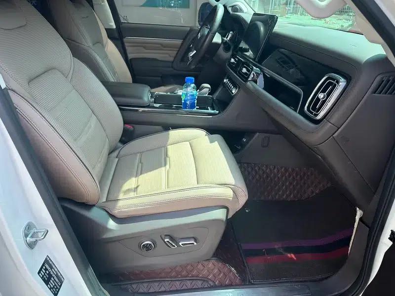 Beijing BJ60 2022 2.0T Automatic 7-seater (11th Edition) — миниатюра 14