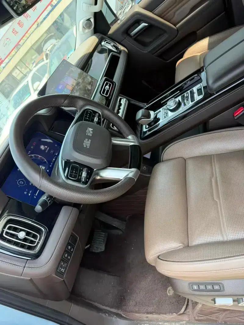 Beijing BJ60 2022 2.0T Automatic 7-seater (11th Edition) — миниатюра 8
