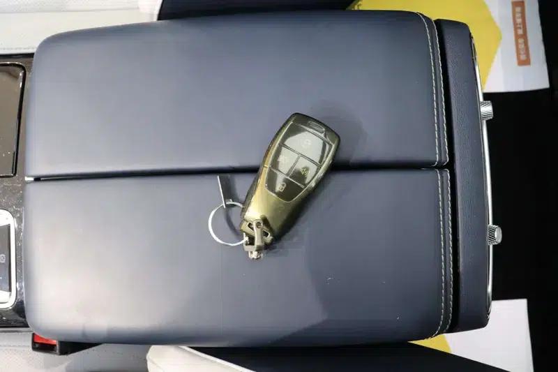 Beijing BJ60 2022 2.0T Automatic Weekend Edition (5-seater) — миниатюра 18