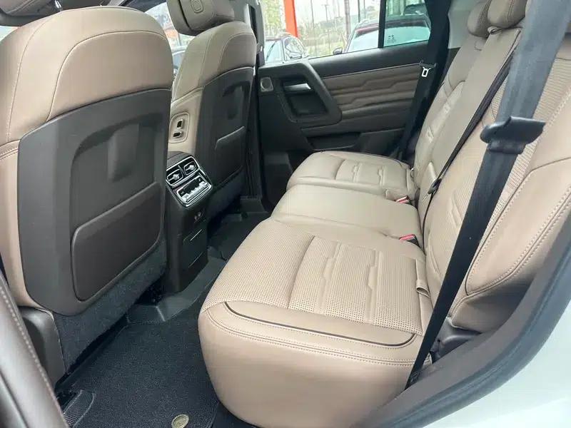 Beijing BJ60 2022 2.0T Automatic 11-seater — миниатюра 14