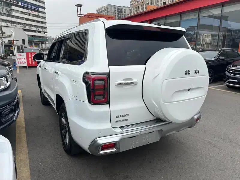 Beijing BJ60 2022 2.0T Automatic 11-seater — миниатюра 3