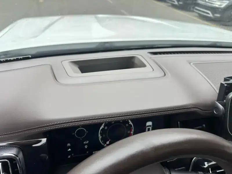 Beijing BJ60 2022 2.0T Automatic 11-seater — миниатюра 6
