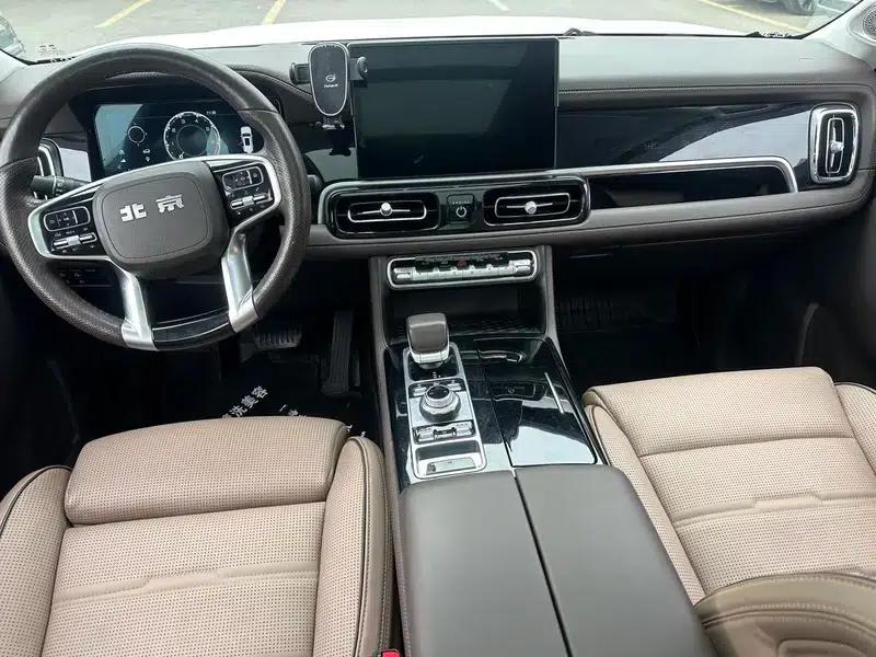 Beijing BJ60 2022 2.0T Automatic 11-seater — миниатюра 8