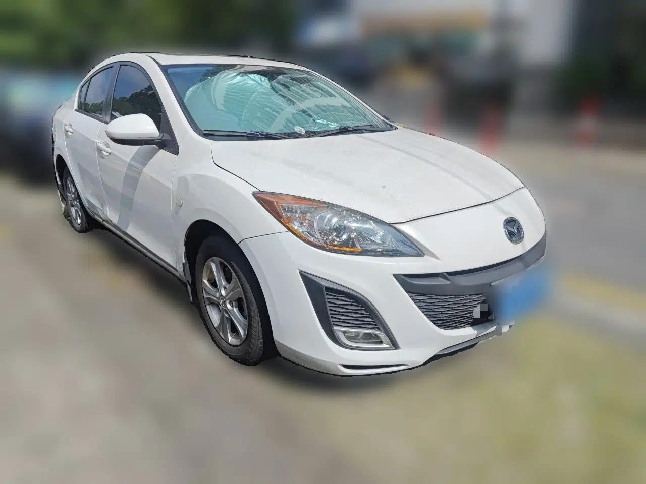 Mazda 3 2013 Sedan 1.6L Automatic Elite Model — миниатюра 3