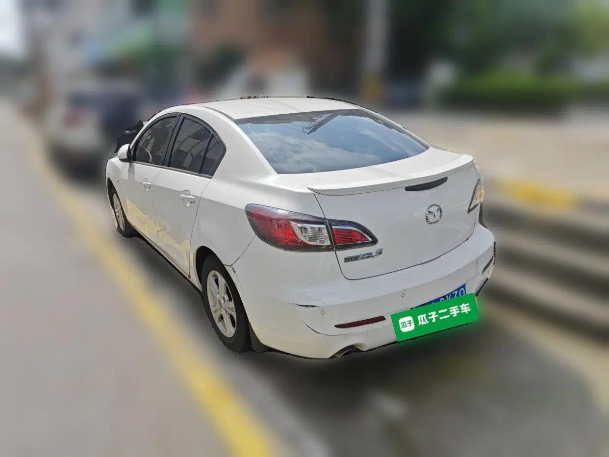 Mazda 3 2013 Sedan 1.6L Automatic Elite Model — миниатюра 4