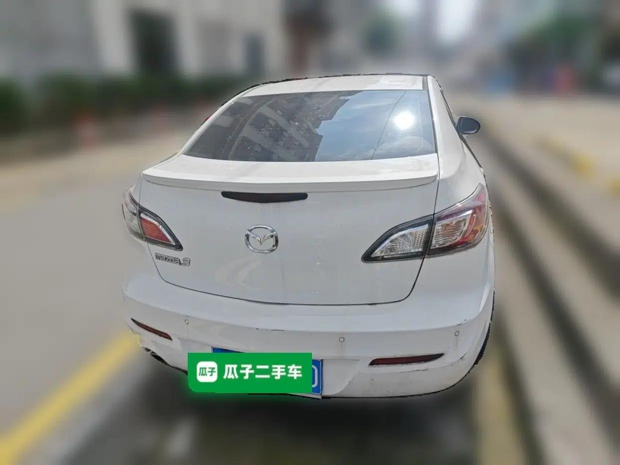 Mazda 3 2013 Sedan 1.6L Automatic Elite Model — миниатюра 5