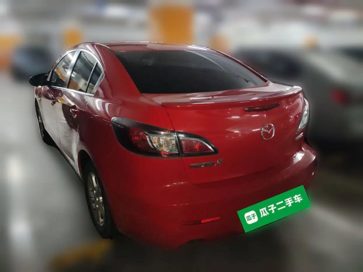 Mazda 3 2011 Sedan 1.6L Automatic Comfort Model — миниатюра 4