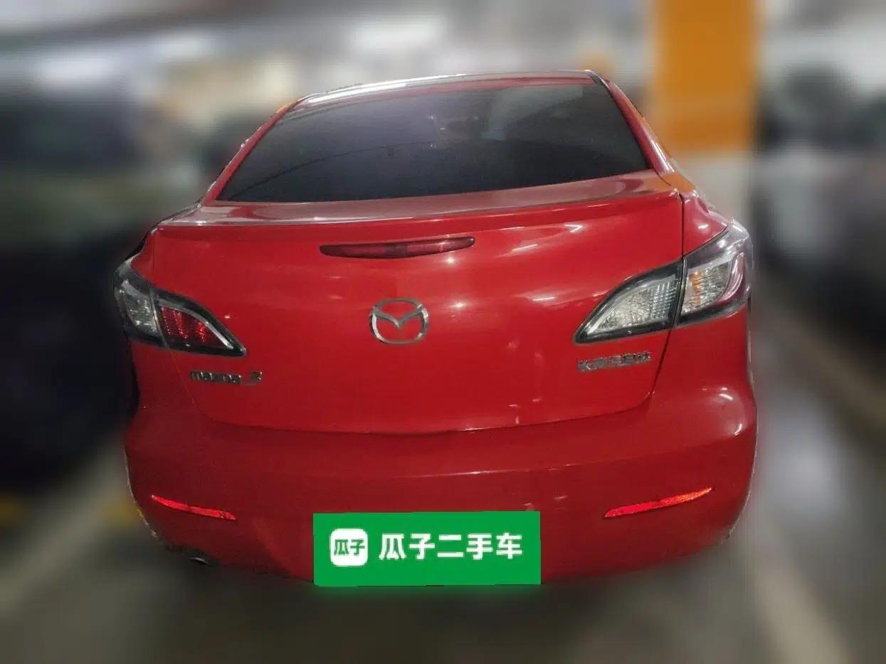 Mazda 3 2011 Sedan 1.6L Automatic Comfort Model — миниатюра 5