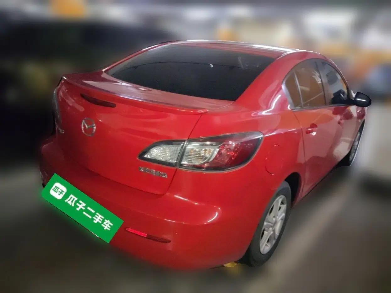 Mazda 3 2011 Sedan 1.6L Automatic Comfort Model — миниатюра 6