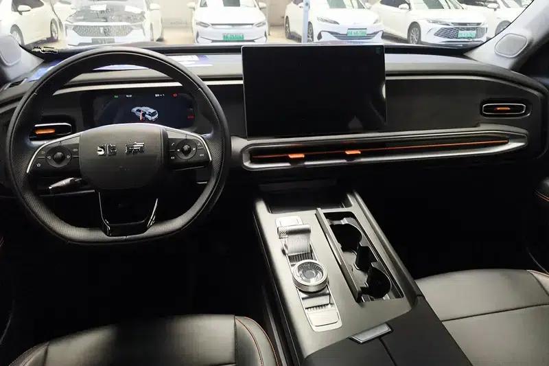 Beijing BJ30 2026 Traveler 1.5T DCT Standard Edition — миниатюра 13