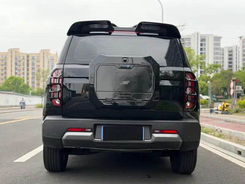 Beijing BJ30 2024 1.5T DCT 2WD Light Off-Road Pro Edition — миниатюра 6