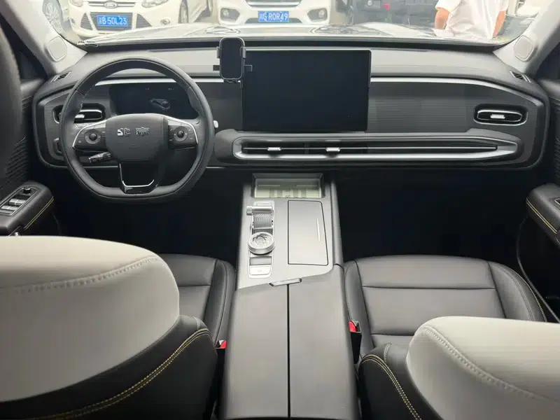 Beijing BJ30 2024 1.5T DCT 2WD Light Off-Road Max Edition — миниатюра 11