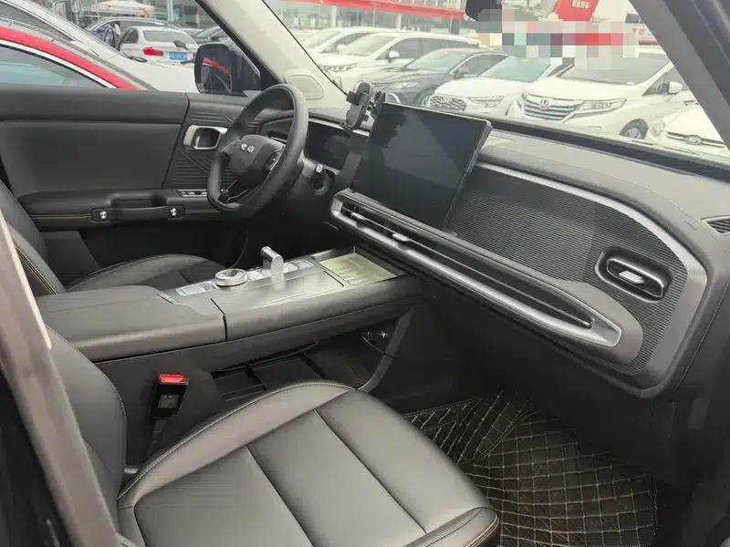 Beijing BJ30 2024 1.5T DCT 2WD Light Off-Road Max Edition — миниатюра 10