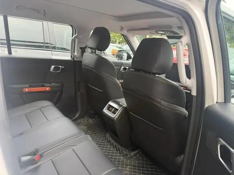 Beijing BJ30 2026 Traveler 1.5T DCT 7-seater — миниатюра 8