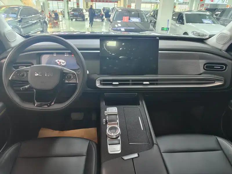 Beijing BJ30 2024 1.5T DCT 2WD Light Off-Road Pro Edition — миниатюра 7
