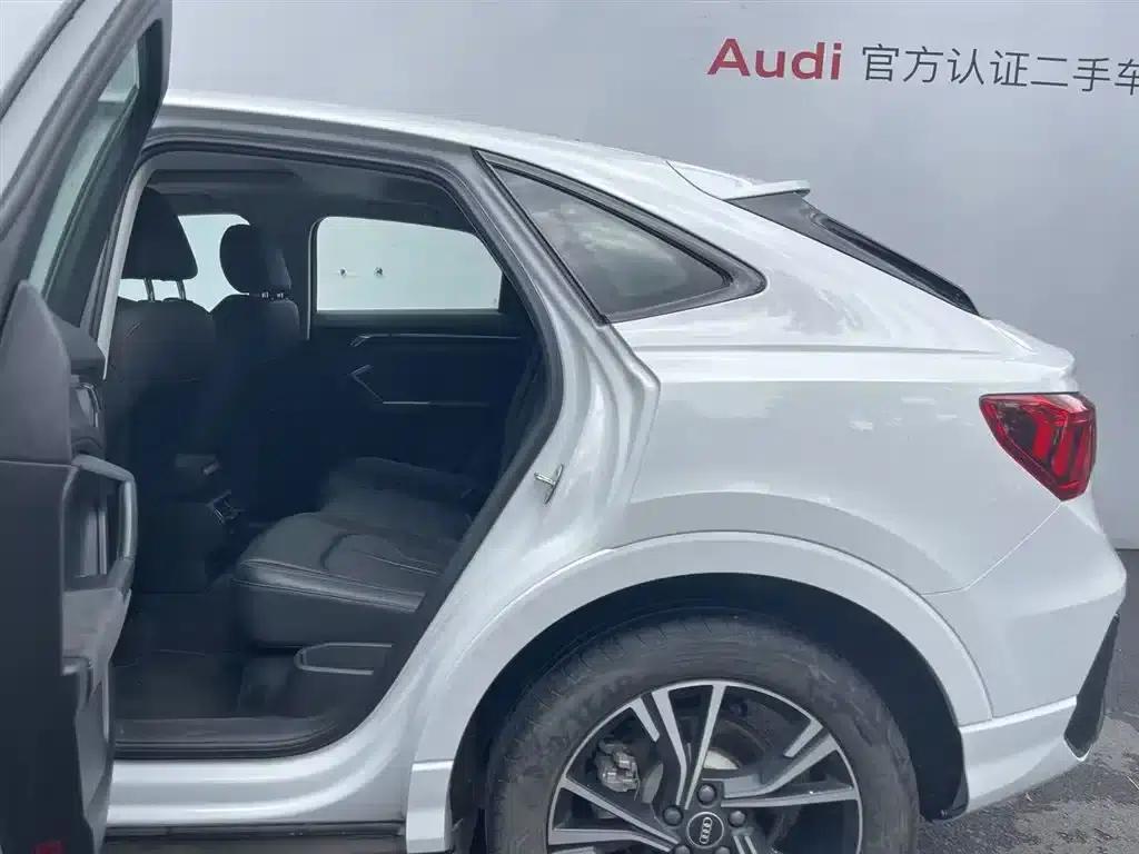 Audi Q3 Sportback 2022 40 TFSI Fashion Edition — миниатюра 10