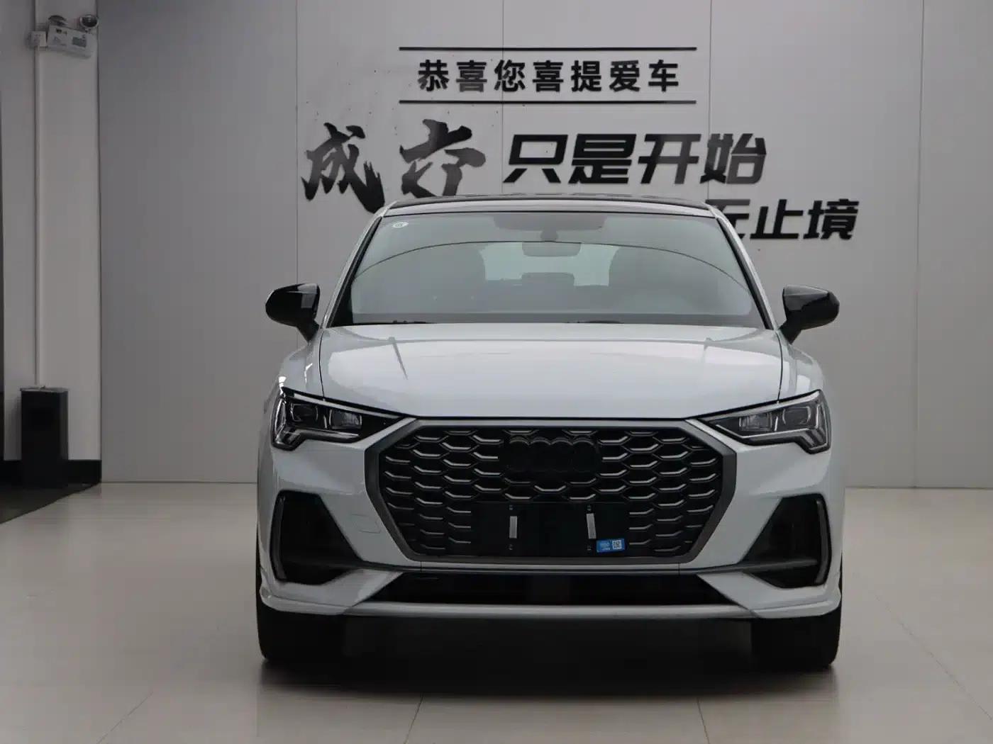 Audi Q3 Sportback 2024 40 TFSI Fashion Edition — миниатюра 2