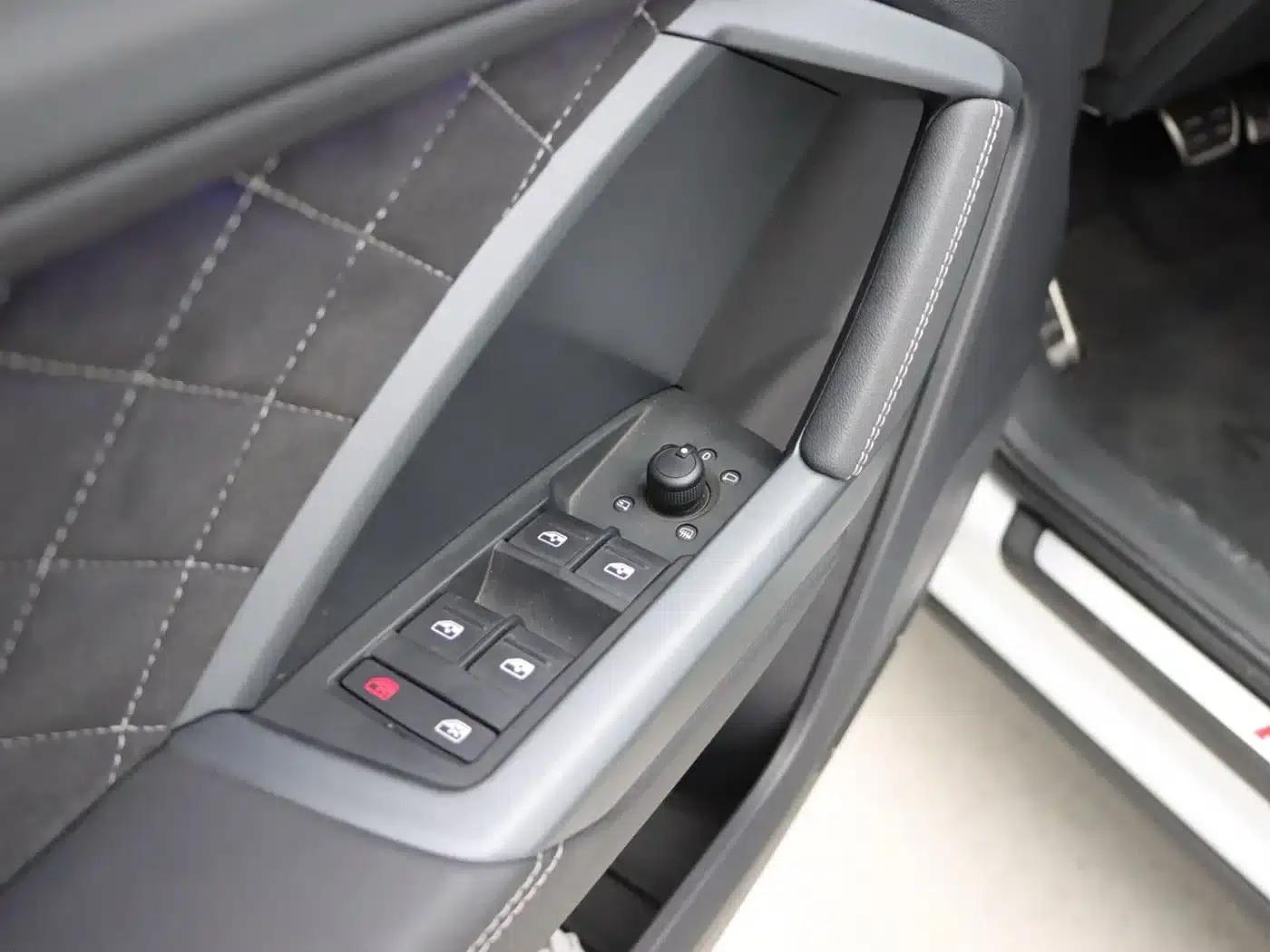Audi Q3 Sportback 2024 40 TFSI Fashion Edition — миниатюра 20