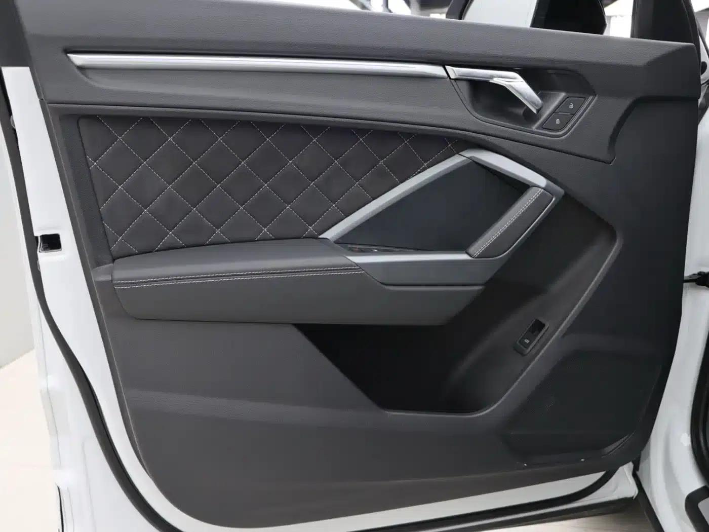 Audi Q3 Sportback 2024 40 TFSI Fashion Edition — миниатюра 21