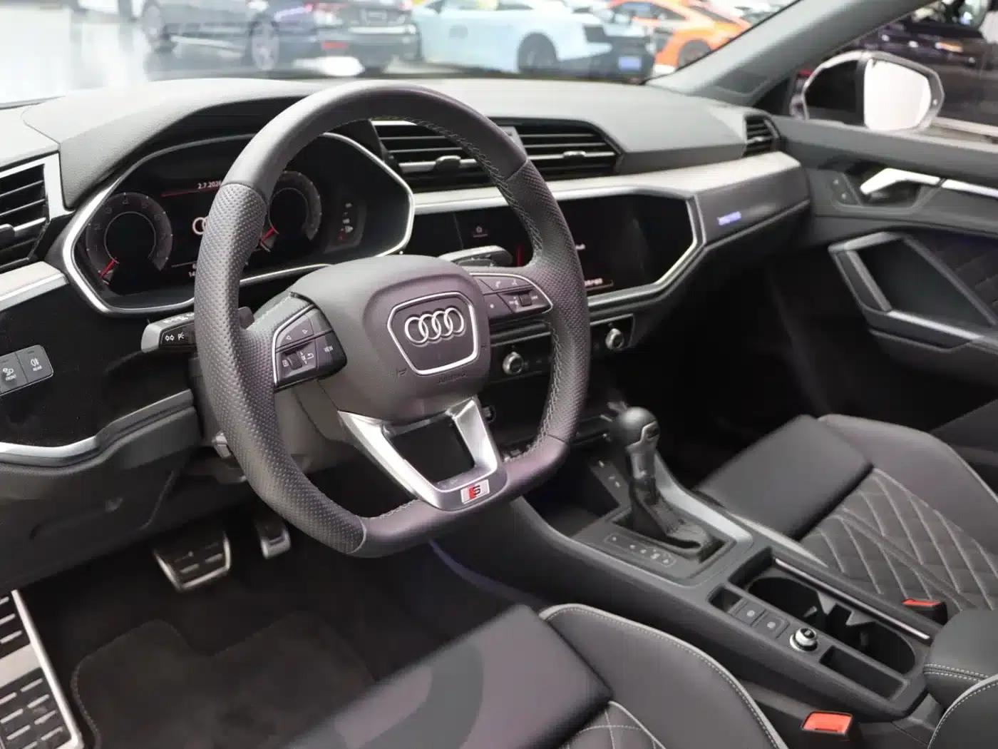 Audi Q3 Sportback 2024 40 TFSI Fashion Edition — миниатюра 4