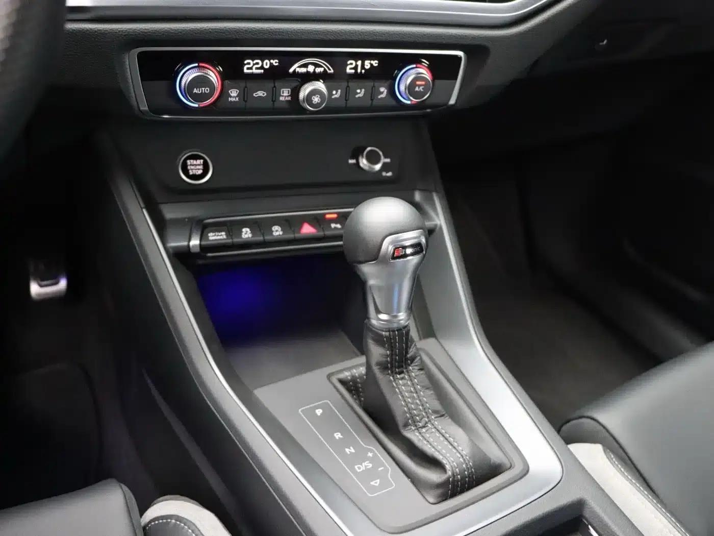 Audi Q3 Sportback 2024 40 TFSI Fashion Edition — миниатюра 8