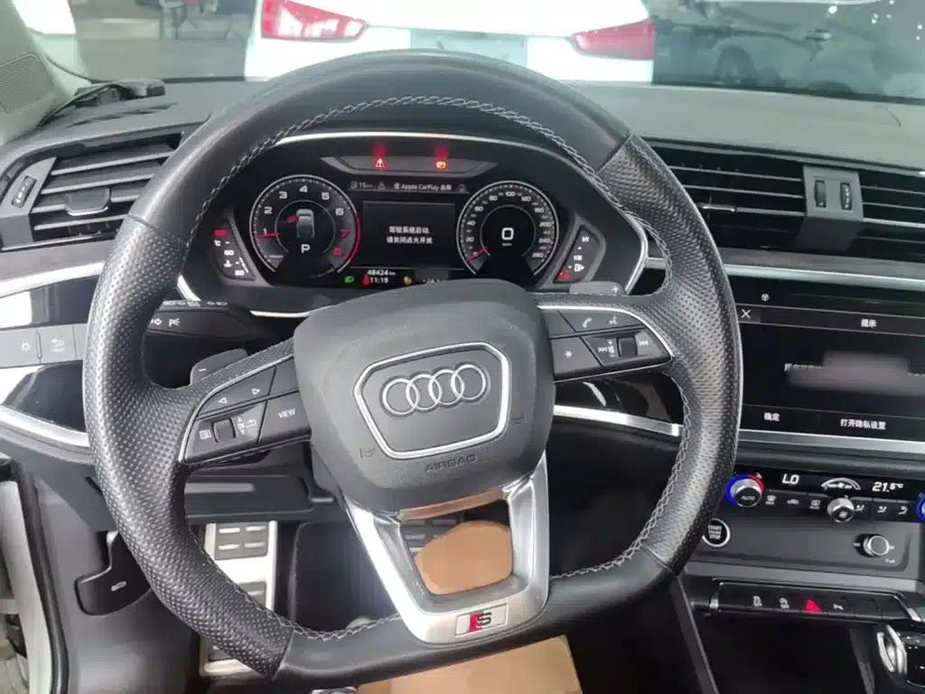 Audi Q3 Sportback 2023 Facelift 40 TFSI Fashion Model — миниатюра 11