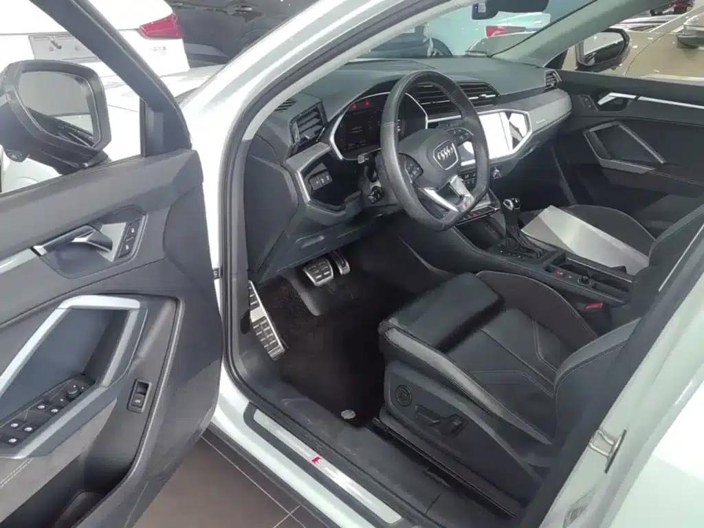 Audi Q3 Sportback 2023 Facelift 40 TFSI Fashion Model — миниатюра 16