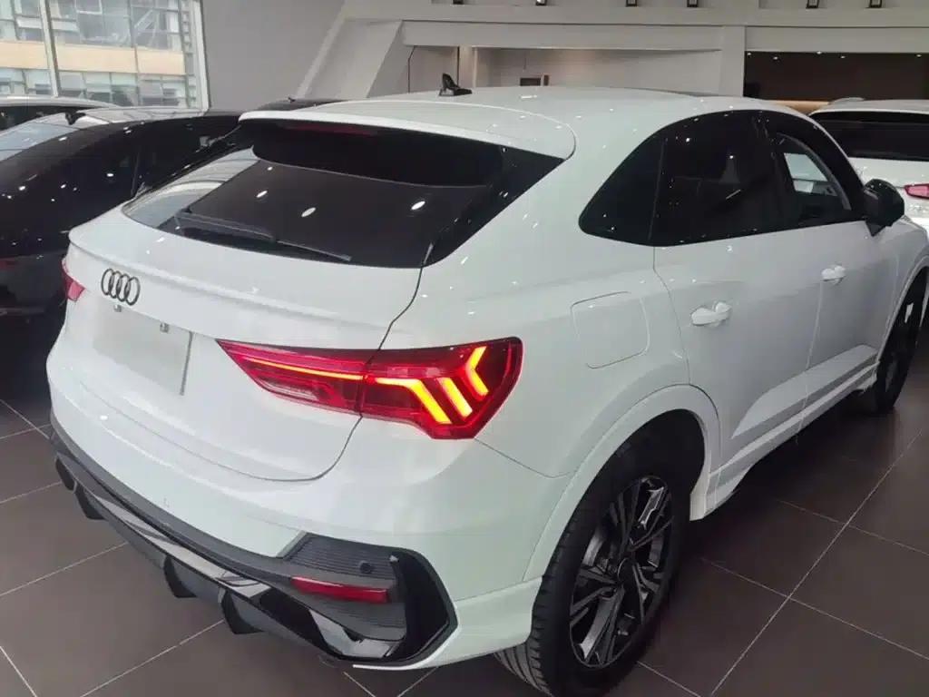 Audi Q3 Sportback 2023 Facelift 40 TFSI Fashion Model — миниатюра 7