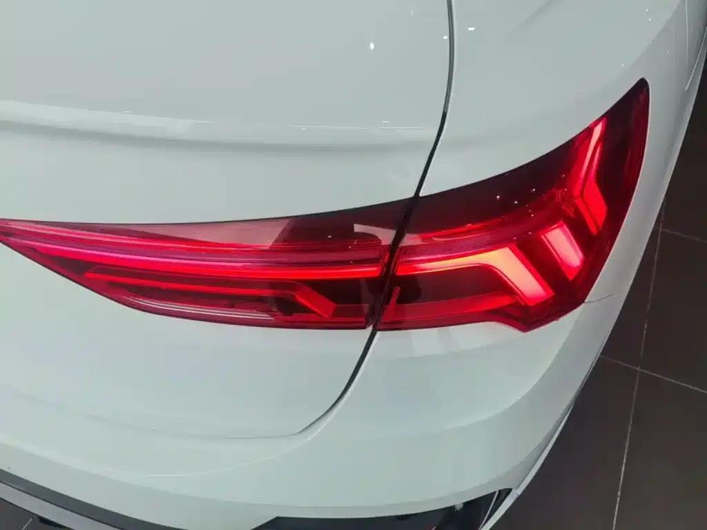Audi Q3 Sportback 2023 Facelift 40 TFSI Fashion Model — миниатюра 8