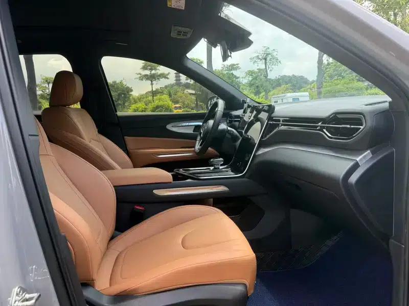 Bestune T90 2025 Dragon Edition 1.5T Enjoyment Model — миниатюра 15