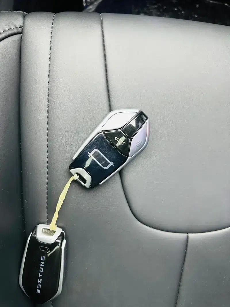 Bestune T90 2023 1.5T Automatic Luxury Edition — миниатюра 11