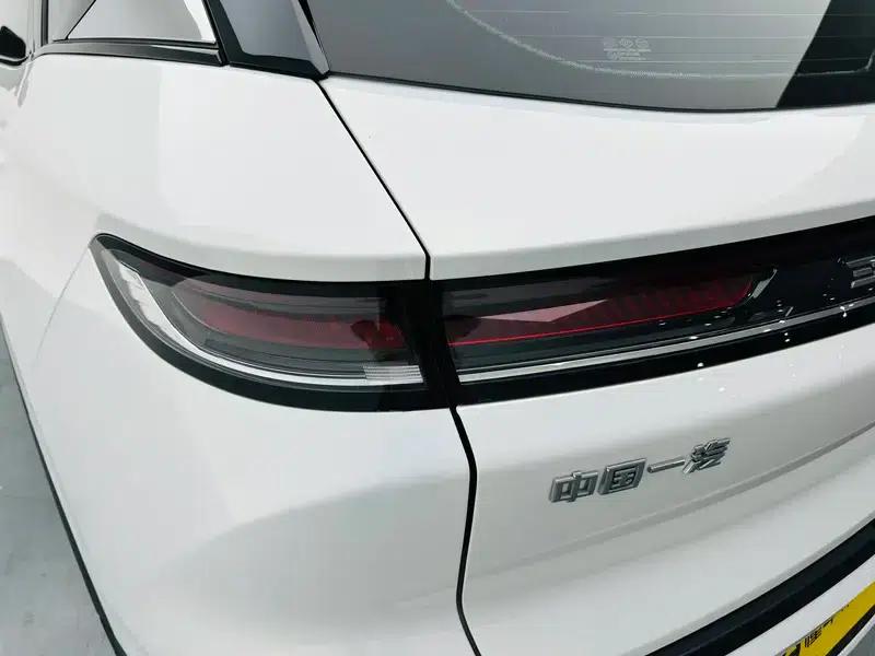 Bestune T90 2023 1.5T Automatic Luxury Edition — миниатюра 13
