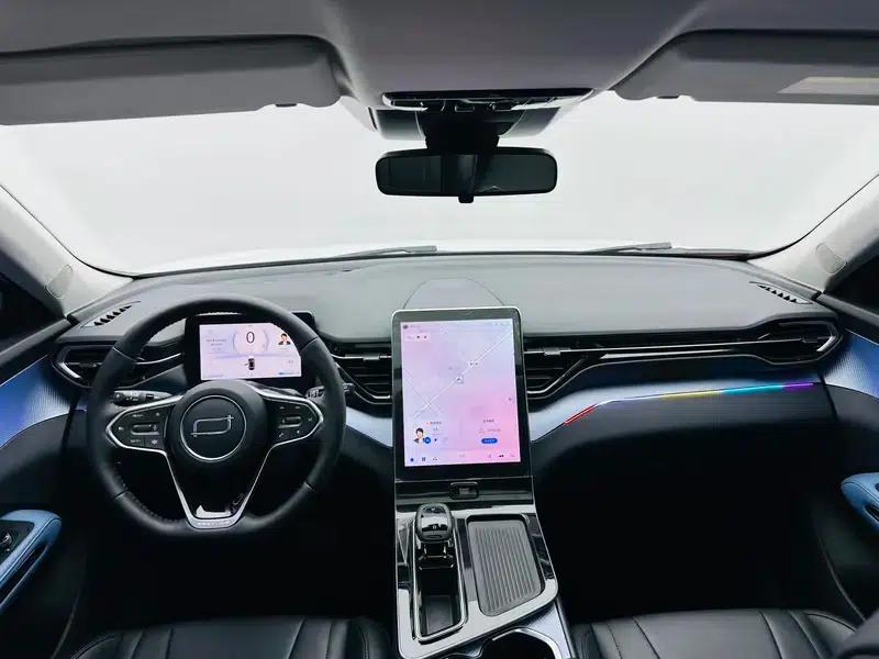 Bestune T90 2023 1.5T Automatic Luxury Edition — миниатюра 14