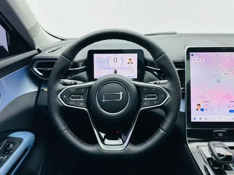 Bestune T90 2023 1.5T Automatic Luxury Edition — миниатюра 16