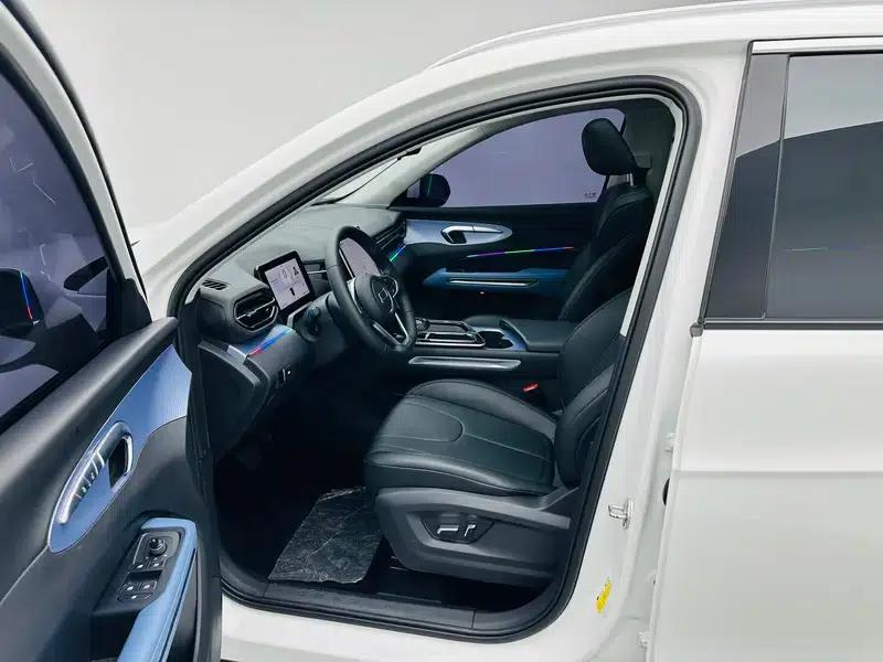 Bestune T90 2023 1.5T Automatic Luxury Edition — миниатюра 17