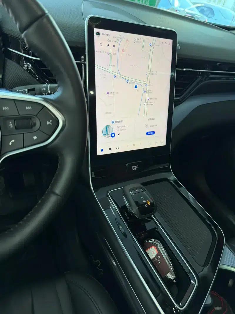 Bestune T90 2023 2.0T Automatic Luxury Edition — миниатюра 11