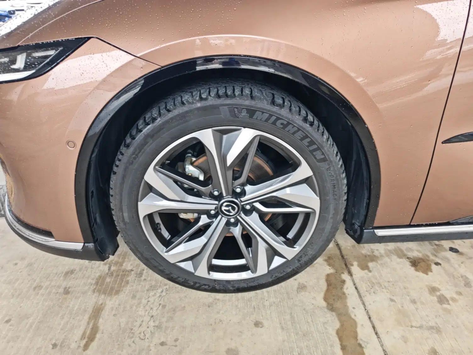 Mazda EZ-6 2024 Range-Extended 200 Zhiya Edition — миниатюра 10