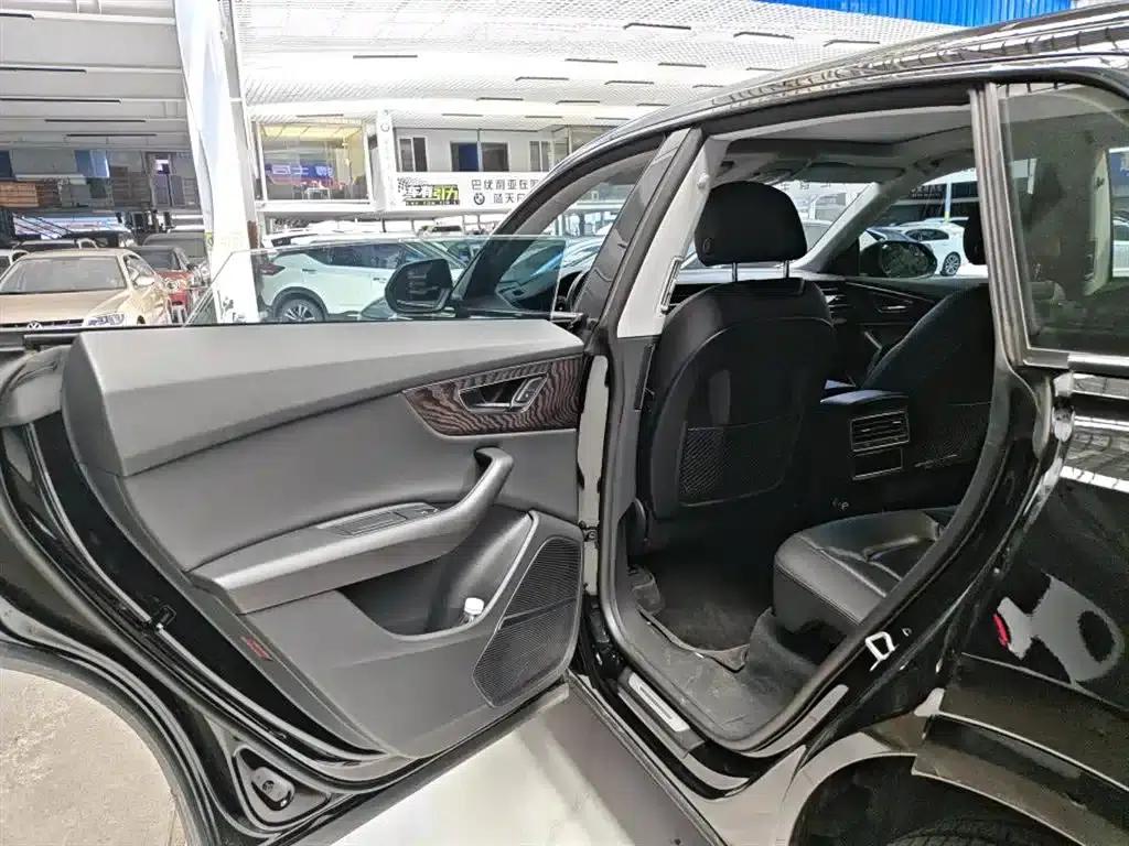 Audi Q8 2022 55 TFSI Luxury Dynamic — миниатюра 3