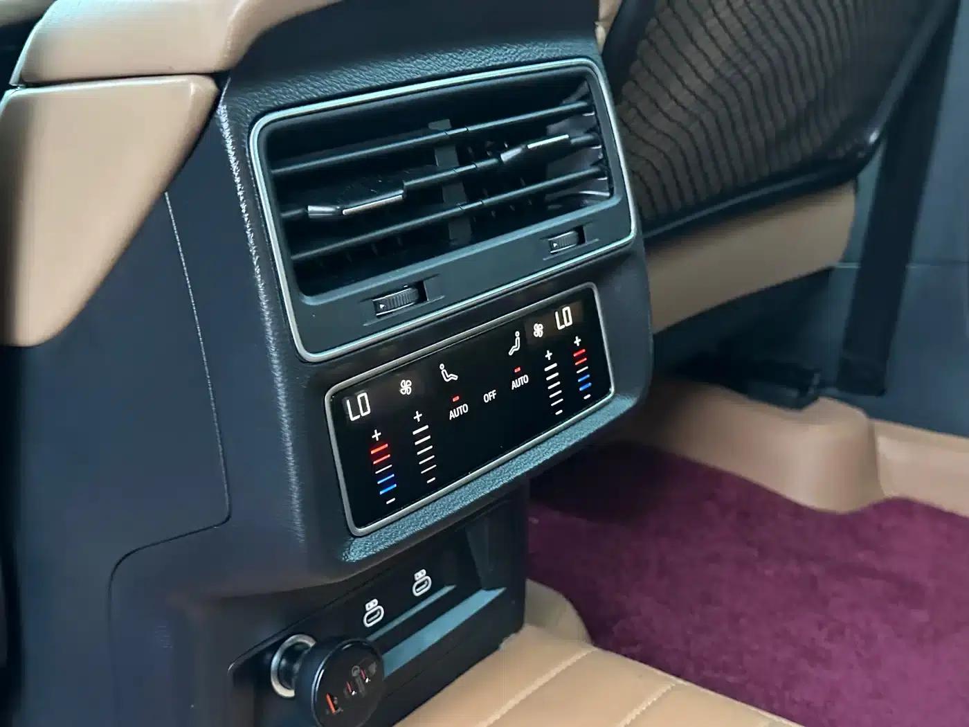 Audi Q8 2022 55 TFSI Premium Dynamic Edition — миниатюра 15