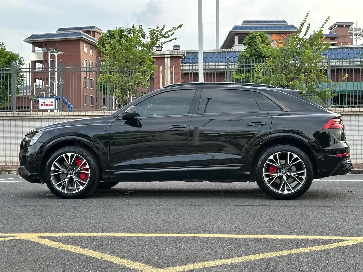Audi Q8 2022 55 TFSI Premium Dynamic Edition — миниатюра 7