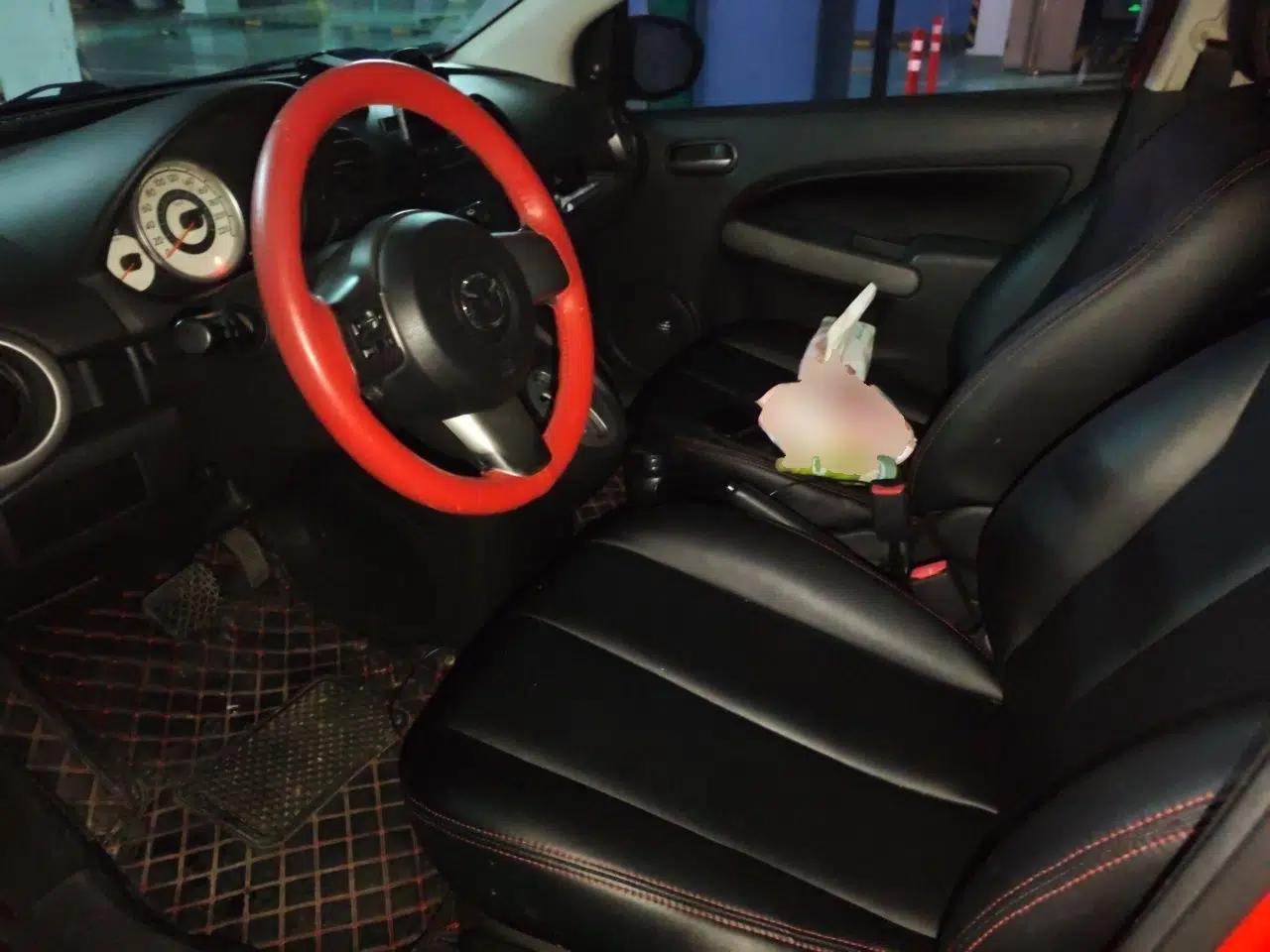 Mazda 2 2009 1.5L Automatic Value Edition — миниатюра 15