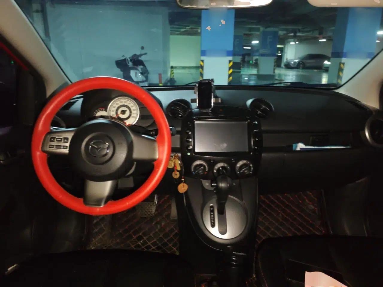 Mazda 2 2009 1.5L Automatic Value Edition — миниатюра 9