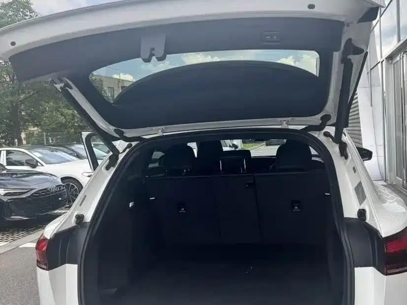 Audi Q6L e-tron 2026 First Edition — миниатюра 12